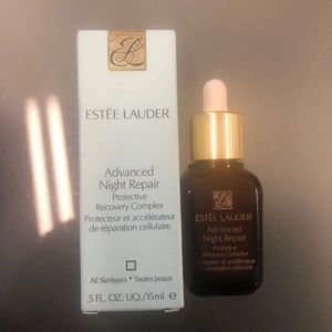 Estée Lauder advances night repair